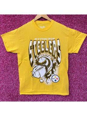 Junk Food Clothing Pittsburgh Steelers Breakthrough T-Shirt Small